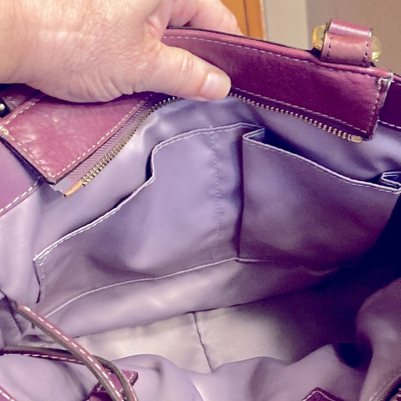 COACH HAMPTON WINE PURPLE LEATHER SATCHEL. CLEAN!! VERY MINOR WEAR TO CORNERS. - Picture 14 of 15
